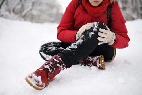¿Vas a la nieve? Revisa y previene estas 5 lesiones