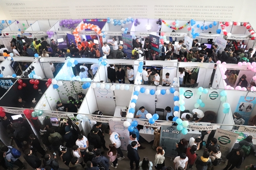 USM exhibe innovación en Feria de Software